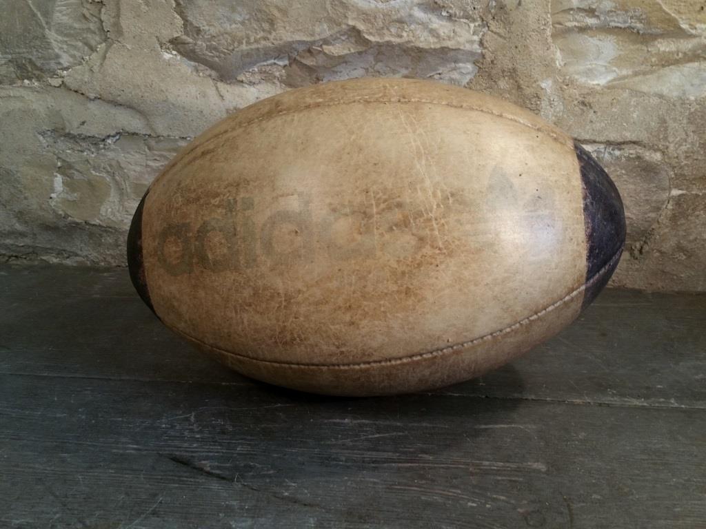  Ballon  de  Rugby  vintage  ADIDAS  mod le WALLABY sport vintage 