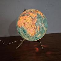 0 globe terrestre lumineux 2